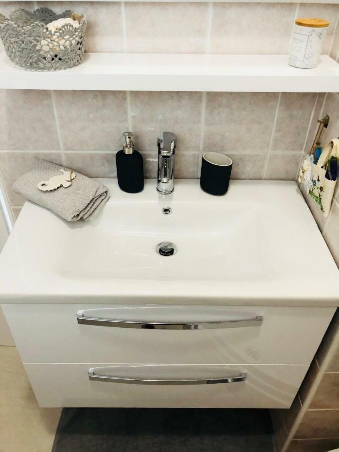 Apartment Danijela Novalja Eksteriør billede